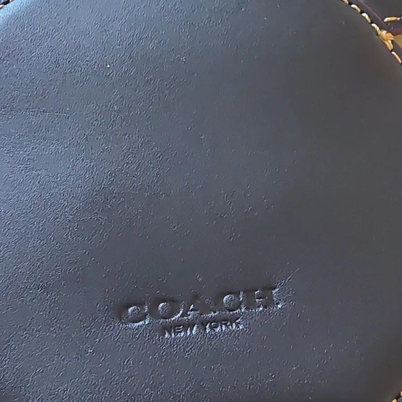 Adorable Disney X Coach Mickey Mouse Ears Coin Wallet 🖤🐭❤️🎁